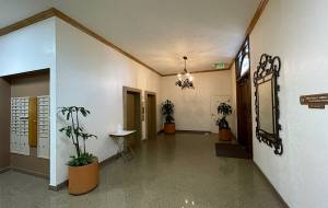 Woodland Hills, CA office for rent